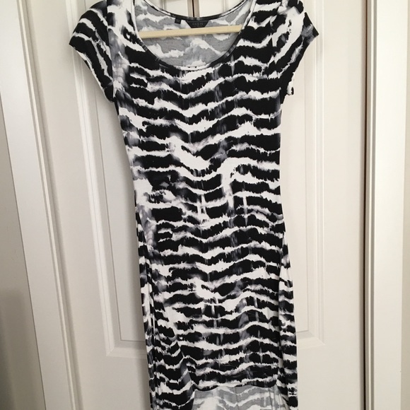 GUESS❓Black & White High-Low Bodycon Maxi Dress - Picture 5 of 8